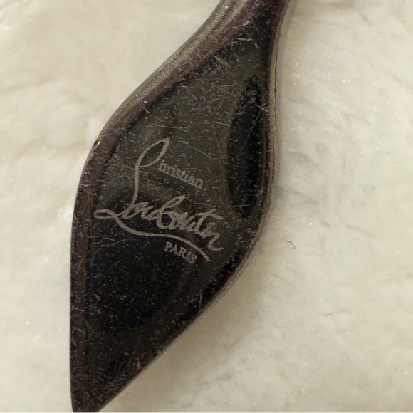 Christian Louboutin Red Leather Interior - Picture 6 of 7